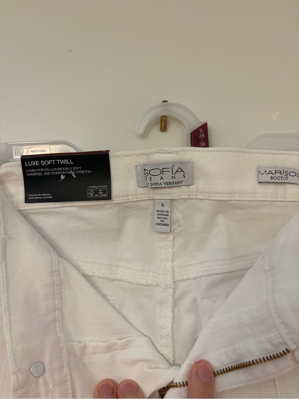 NWT Sofia Vergara Marisol White Bootcut Cargo Jeans 6 - Picture 5 of 9